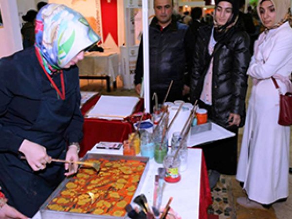 Feshane'de Dicle Üniversitesine İlgi  