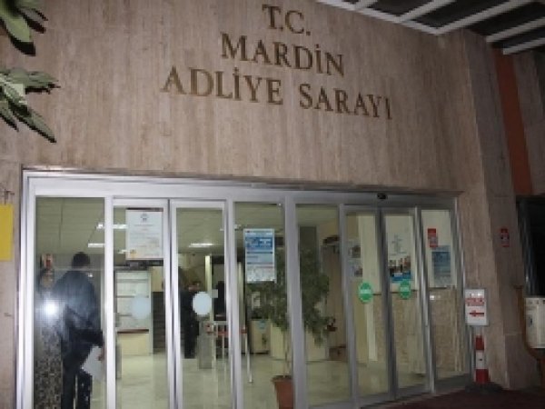 MAÜ'deki Yolsuzluk Operasyonu 
