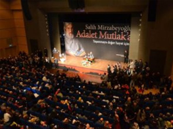 Mirzabeyoğlu'ndan 16 Yıl Sonra İlk Konferans