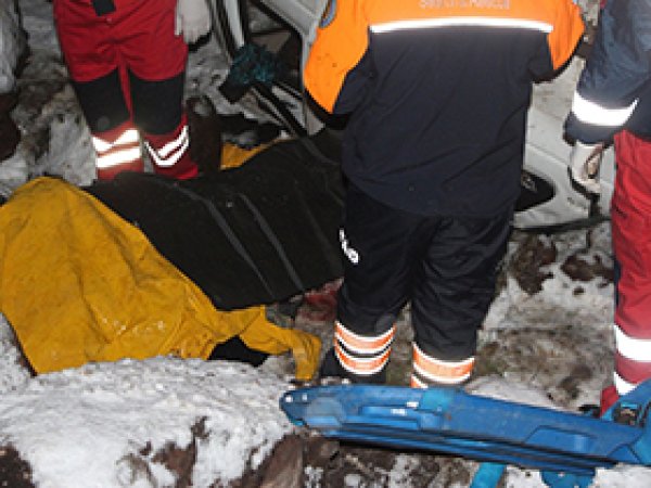 Bingöl-Elazığ karayolunda 2 kaza: 1 ölü