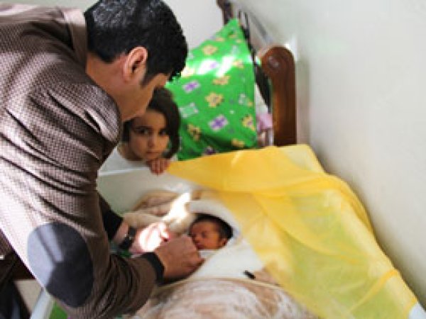 20 yıl sonra ikiz tüp bebekleri oldu