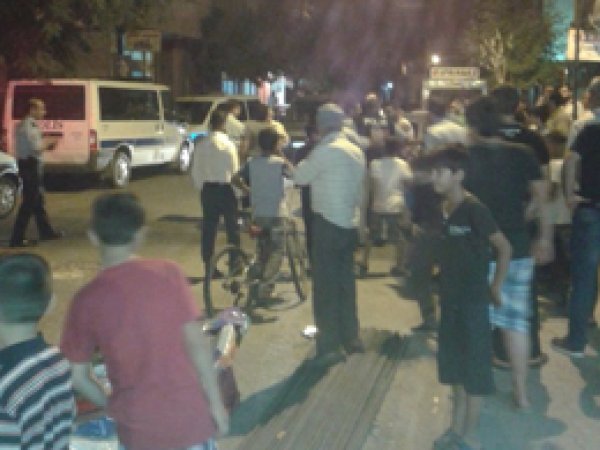 Diyarbakır’da Bıçaklı Kavga: 4 Yaralı