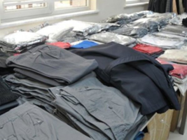 Urfa’da Muhtaç Öğrencilere Giysi Yardımı