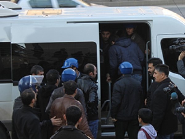 17 Aralık eylemine polis müdahalesi
