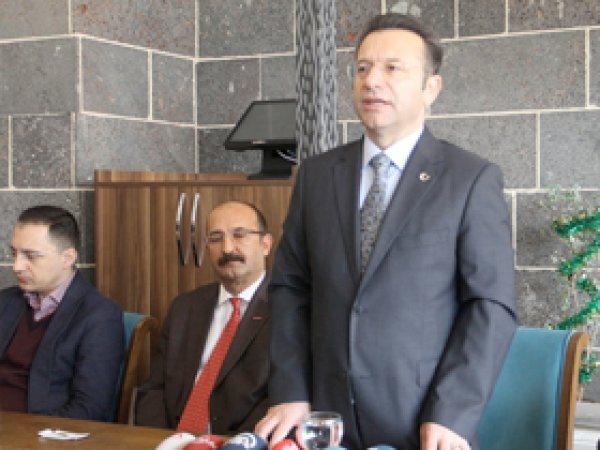 Vali Aksoy'dan 'Havalimanı' açıklaması