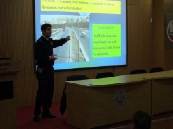 112 Acil Servis Sürücülerine Trafik Eğitimi 