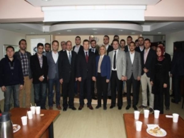 Genç Girişimciler Sertifikalarını Aldı  
