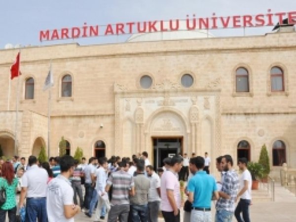 Öğretmen Adaylarına Pedagojik Formasyon Eğitimi 