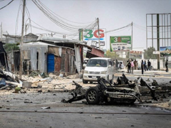 Mogadişu Havaalanı Önünde Patlama