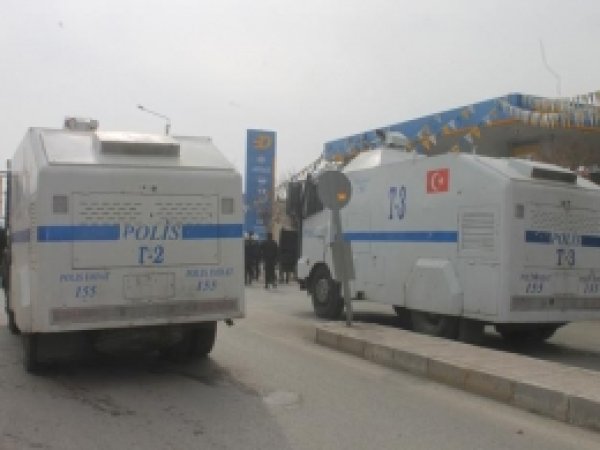 Van'da 37 Molotof Kokteyli Ele Geçirildi 
