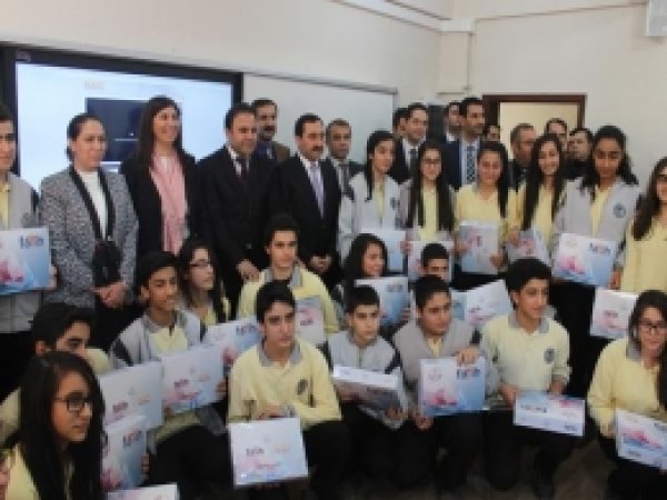 Diyarbakır'da Tablet Bilgisayar Dağıtıldı 