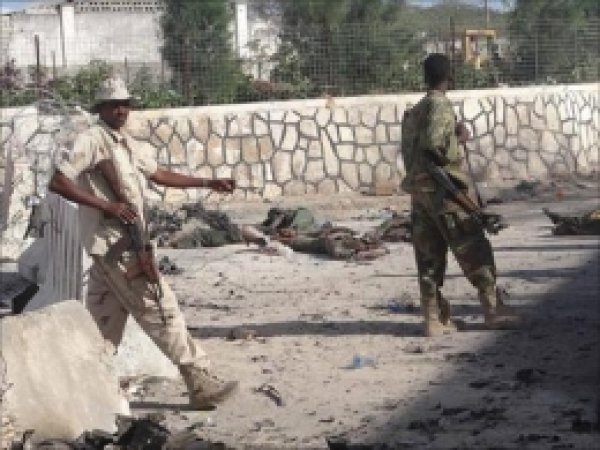 Somali'deki Patlamada Ölü Sayısı 14 Oldu 