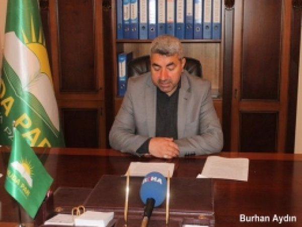 BDP'den HÜDA-PAR Afişlerine Çirkin Saldırı 