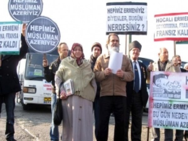 'Hocalıda Katledilenler Müslüman Kardeşlerimizdir'