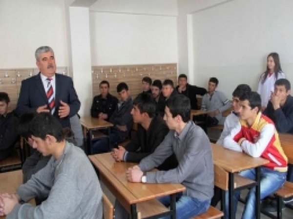 İşkur'dan Öğrencilere Seminer 
