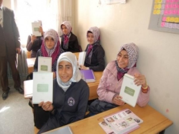 Diyanet İşleri Başkanlığından Batman'a Kitap Yardımı 