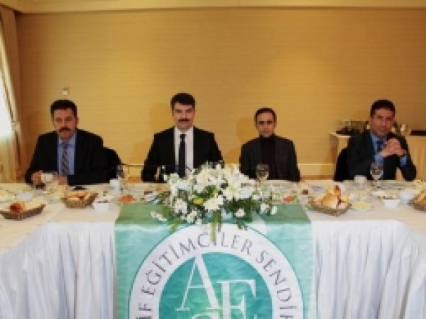 Van Aktif Eğitim-Sen Basın Mensuplarıyla Buluştu 