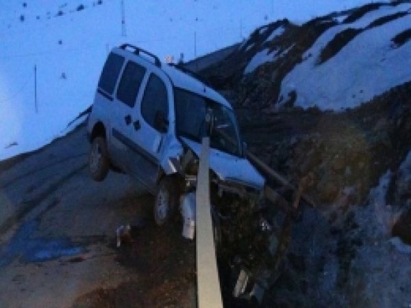 Karlıova Yolunda Kaza 