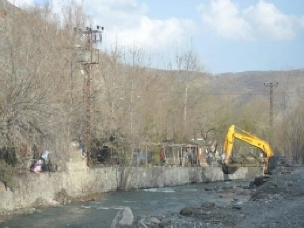 O Köprü Niçin Yıktırıldı? 