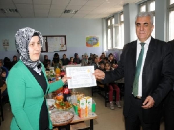 Annelere 'Aile Eğitimi' Semineri 