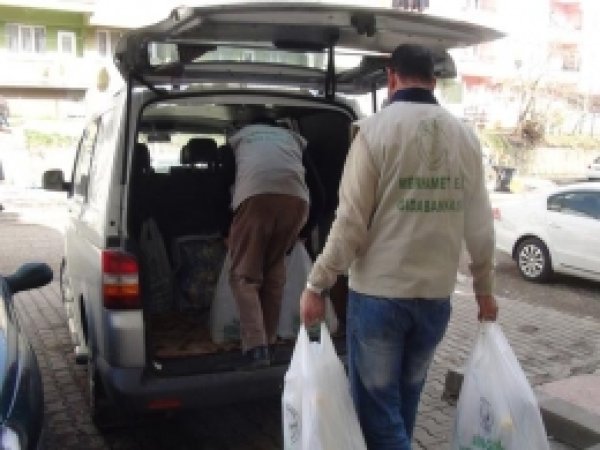 Suriyeli Ailelere 'Merhamet Eli' Uzandı 