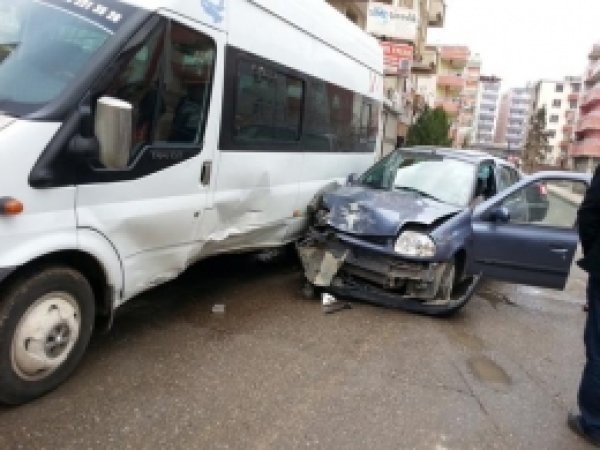 Batman'da Maddi Hasarlı Kaza 