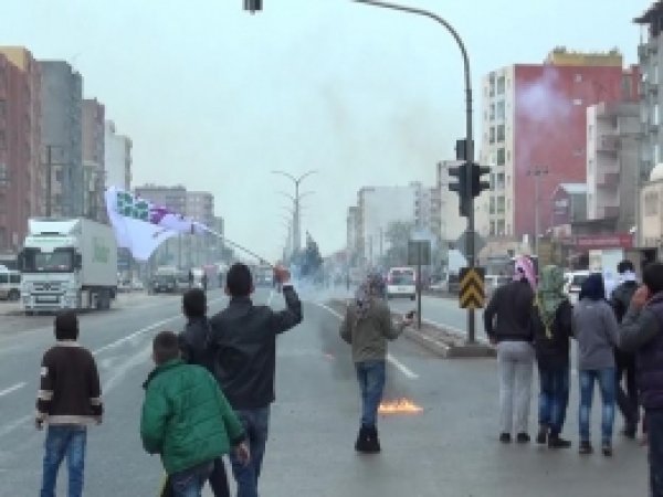 Kızıltepe'de BDP'liler Polisle Çatıştı 
