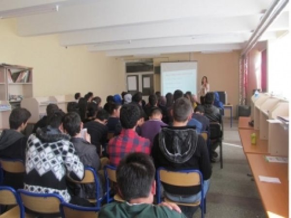 Baskil'de 'Sınav Kaygısı ve Başa Çıkma Yolları' Semineri 