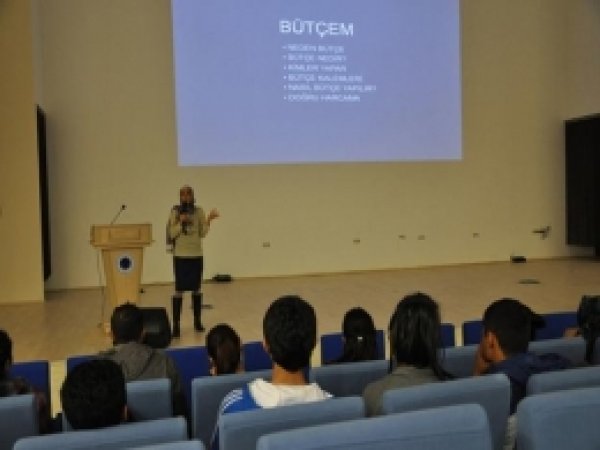 Batman Üniversitesi'nde 'Paramı Yönetebiliyorum' Eğitimi 