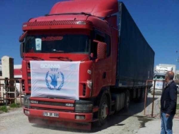 Nusaybin'den Suriye'ye BM  Yardımları Sürüyor 