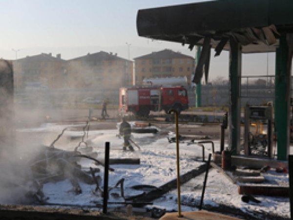 Bolu'da CNG Dolum İstasyonunda Patlama 