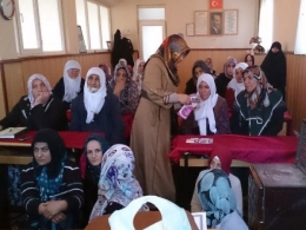 Müftülükten 'Aile İçi İletişim' Konulu Seminer 