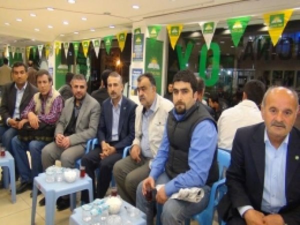 Gazeteciler HÜDA PAR Bürosuna Ziyaret Etti