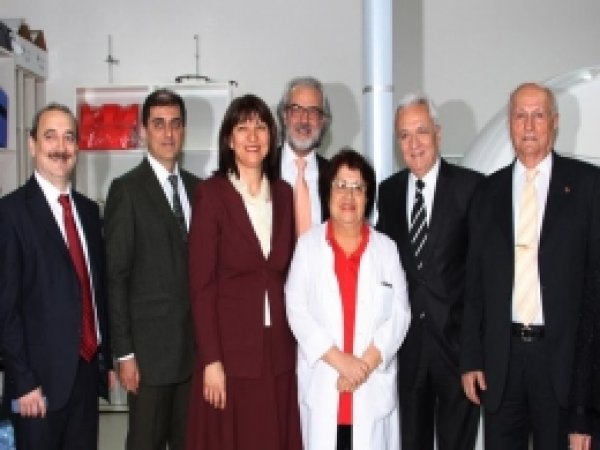 DEÜ Hastanesi'nden Kanser Tedavisinde Yeni Hizmet  