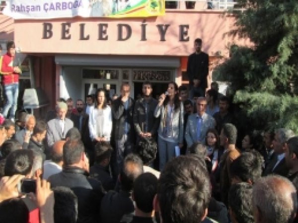 Kozluk'ta BDP'lilerden Hile Protestosu 