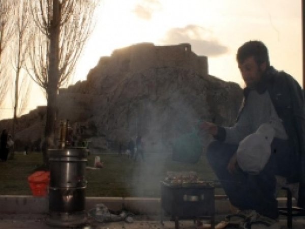 Vanlılar Piknik Alanlarına Akın Etti 
