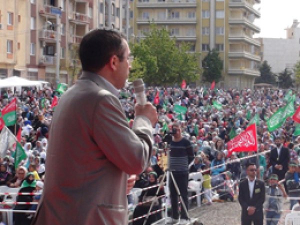 İzmir Hz. Peygamber'e Biatını Yeniledi 