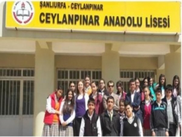 Ceylanpınar'da 201 Öğrenciye  Tablet Verildi 