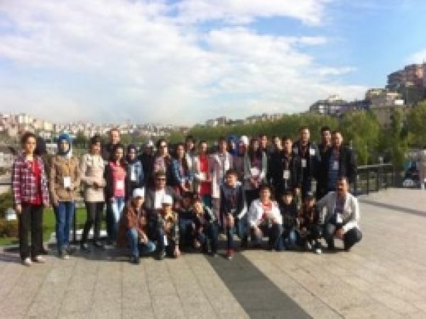 Vanlı Öğrenciler İstanbul'u Gezdi 