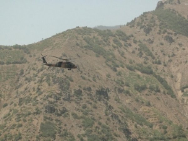Askeri Helikoptere Ateş Edildi 