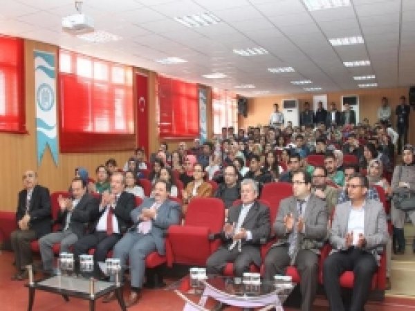 Bitlis Eren Üniversitesinde 'Hızlandırıcı Teknolojileri' Konferansı 