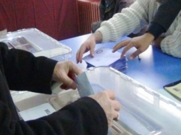 Bitlis Taşharman'da Muhtarlık Seçimi İptal Edildi 