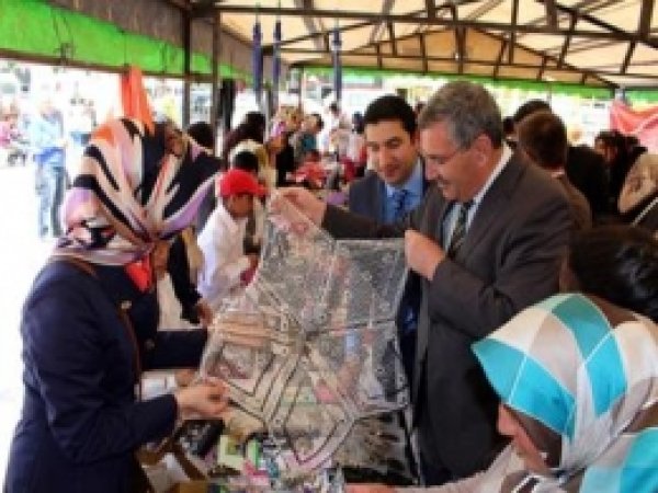 Doğubayazıt'ta Okul Yararına Kermes 