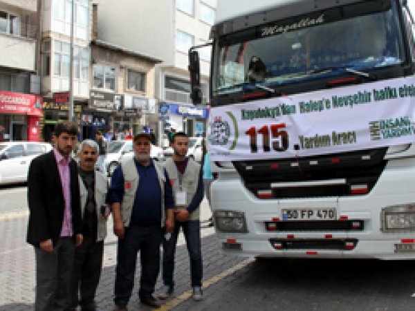 Nevşehir’den Suriye’ye 115. Yardım Tırı Gönderildi 