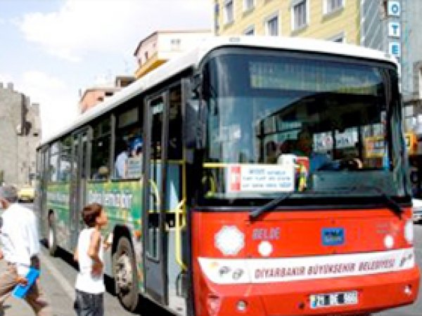 Belediye Otobüs Şoförleri İşi Yavaşlatma Eyleminde 