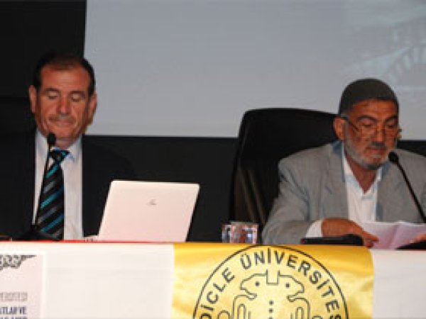 Dicle Üniversitesi'nde Tarikatlar ve Risale-i Nur Paneli 