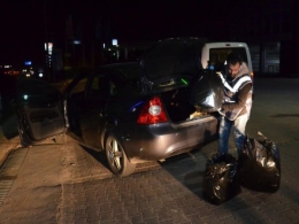 Viranşehir'de 25 Kilo Esrar Elegeçirildi 