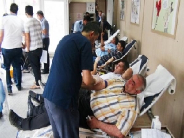 Kızılay Cizre'de Kan Topladı 