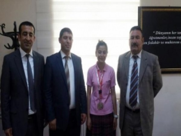 Dünya İkincisi Olan Cizre'li Öğrenciler Ödüllendirildi 