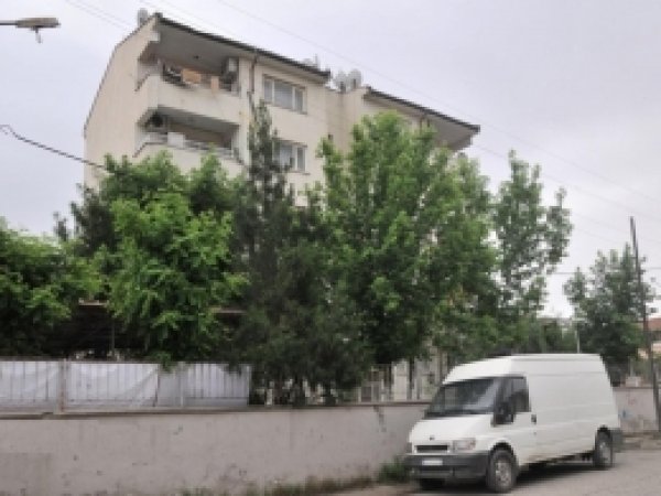 Esrarengiz Araç Tedirginlik Yaratıyor 